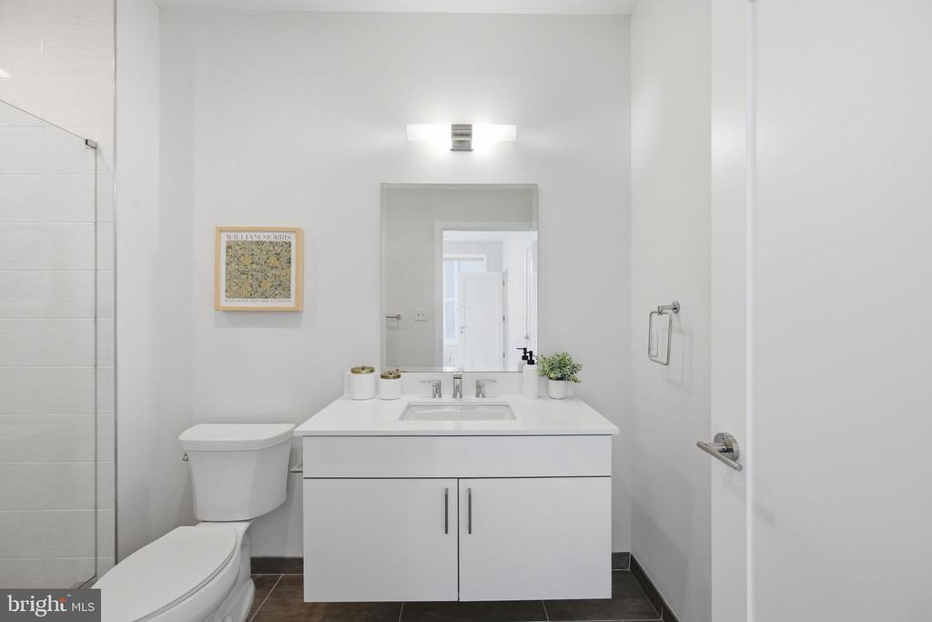 1350 MARYLAND AVENUE NE Unit: 315