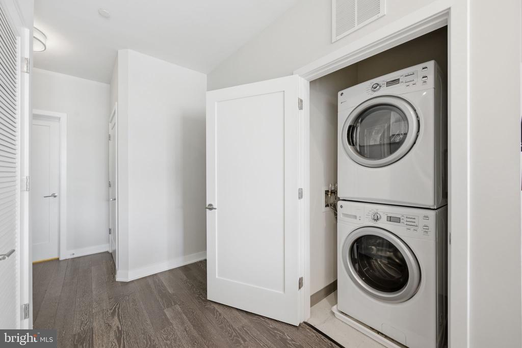 1350 MARYLAND AVENUE NE Unit: 315