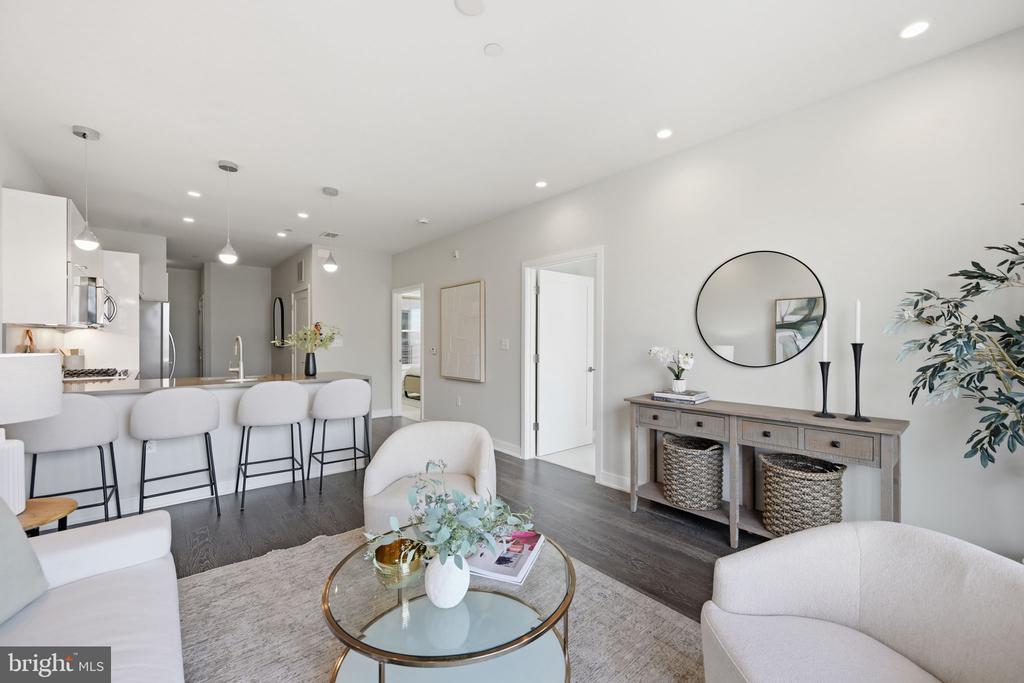 1350 MARYLAND AVENUE NE Unit: 315