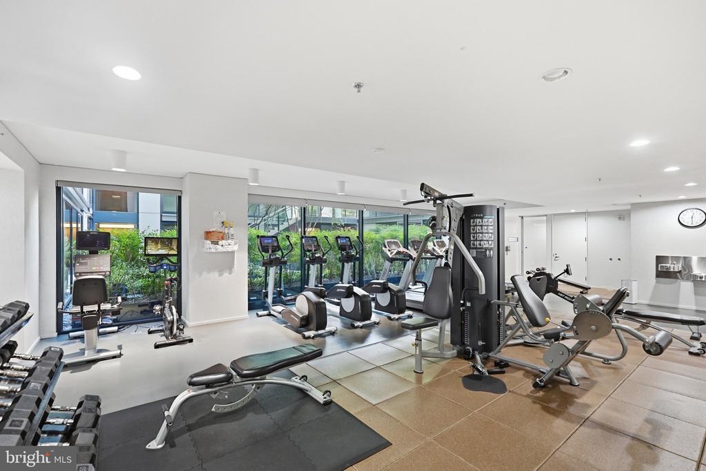 925 H STREET NW Unit: 507