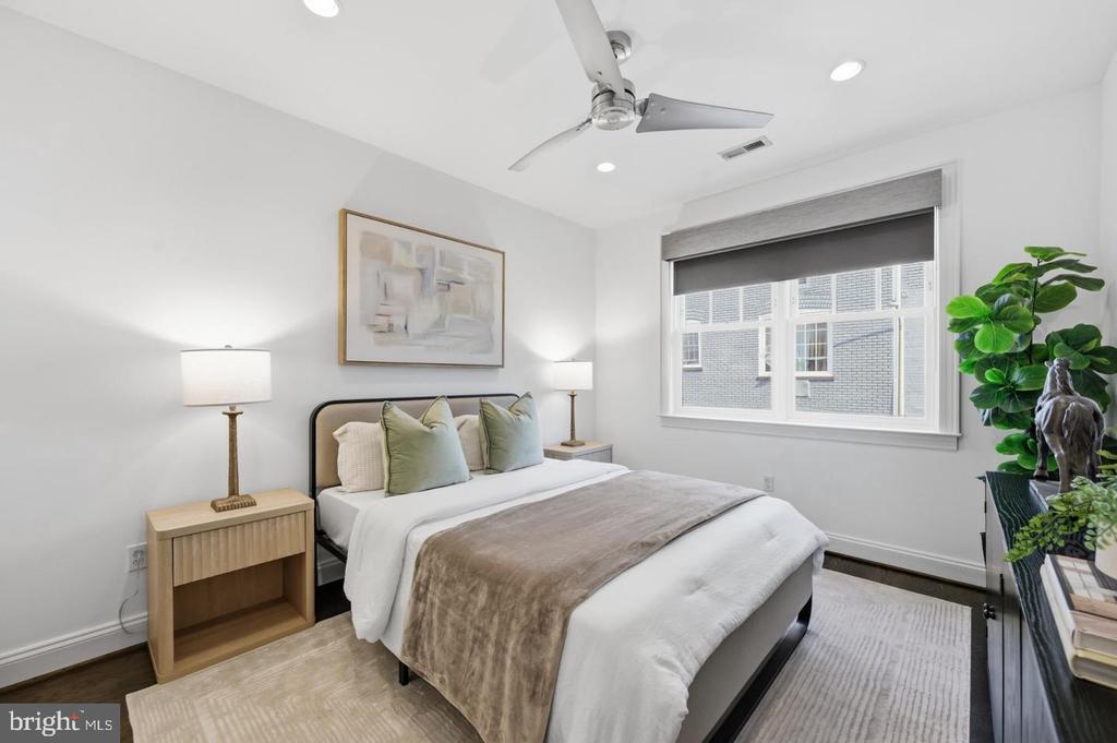 1696 LANIER PLACE NW Unit: 3