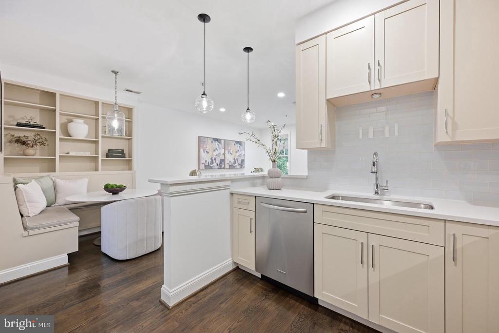 1696 LANIER PLACE NW Unit: 3