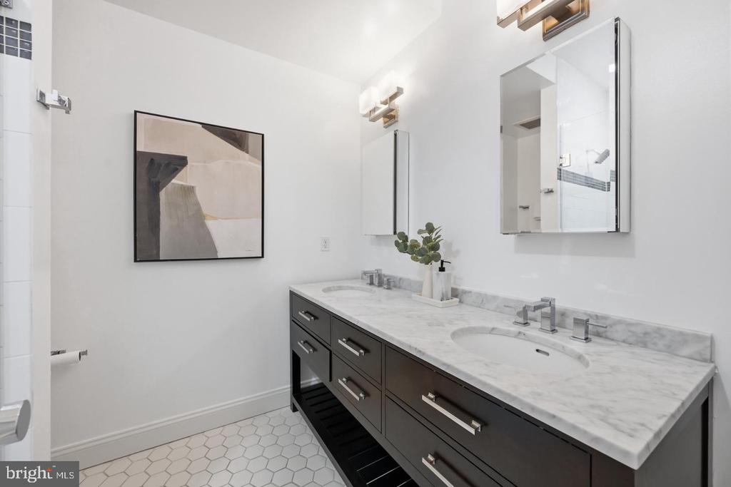 1696 LANIER PLACE NW Unit: 3