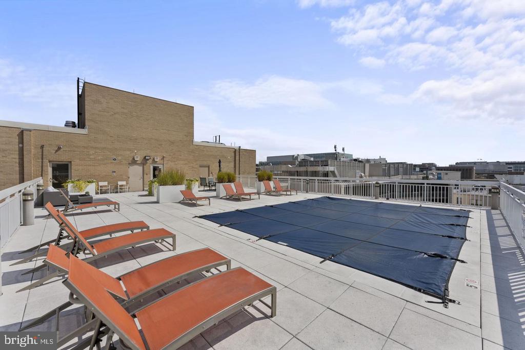 1260 21ST STREET NW Unit: 1005