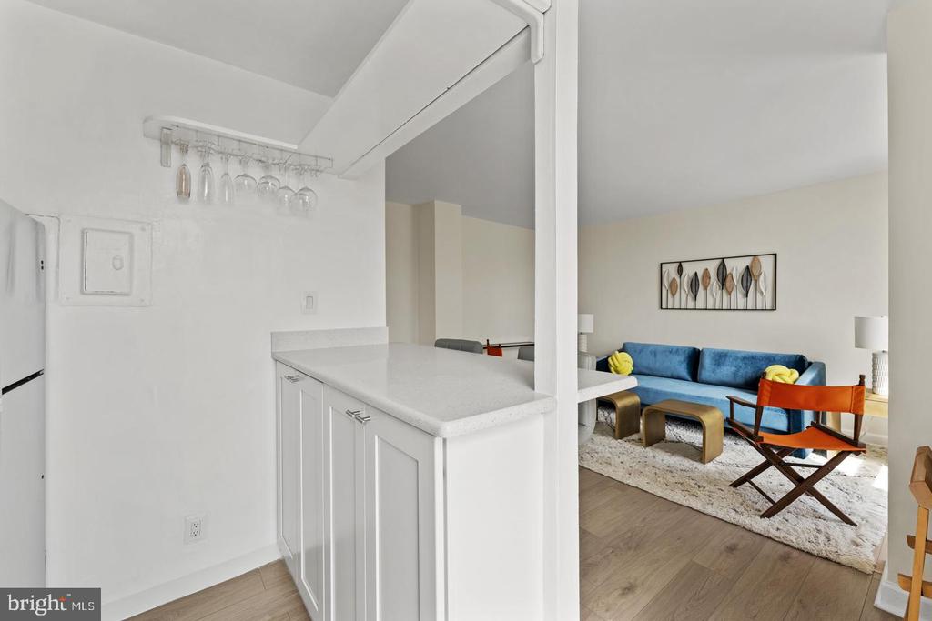 1260 21ST STREET NW Unit: 1005