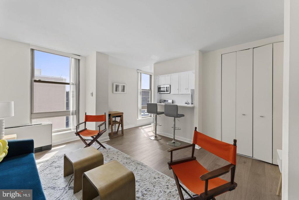 1260 21ST STREET NW Unit: 1005