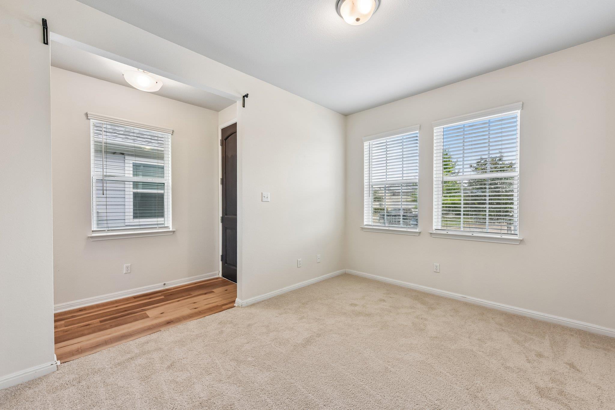 128 Lacey Oak LOOP