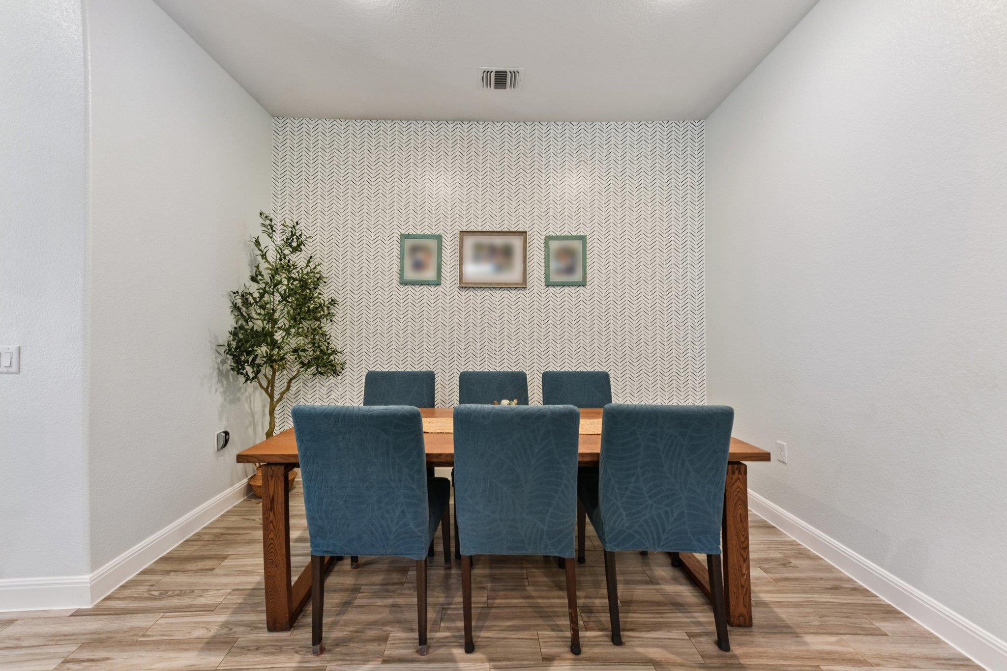 13805 Wiregrass WAY
