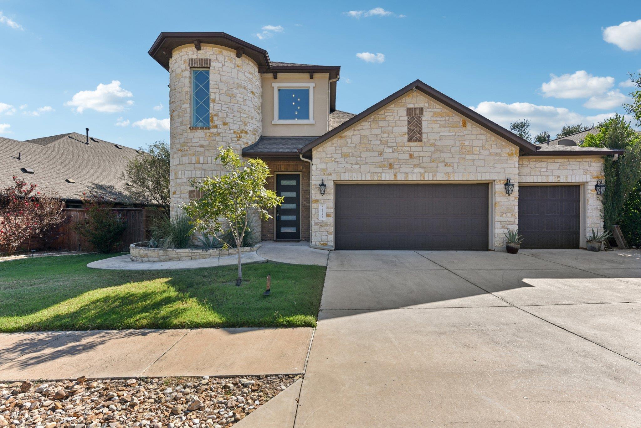 13805 Wiregrass WAY