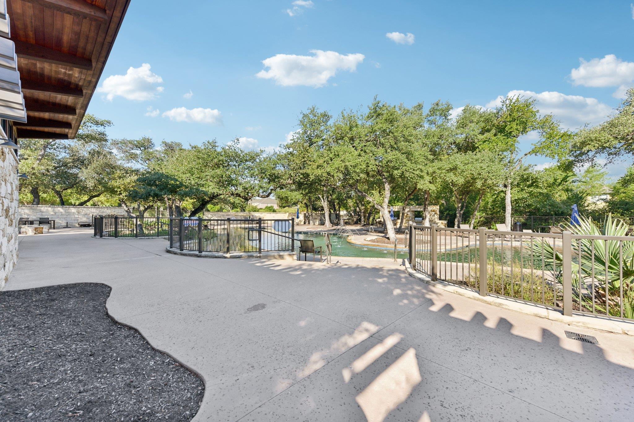 13805 Wiregrass WAY