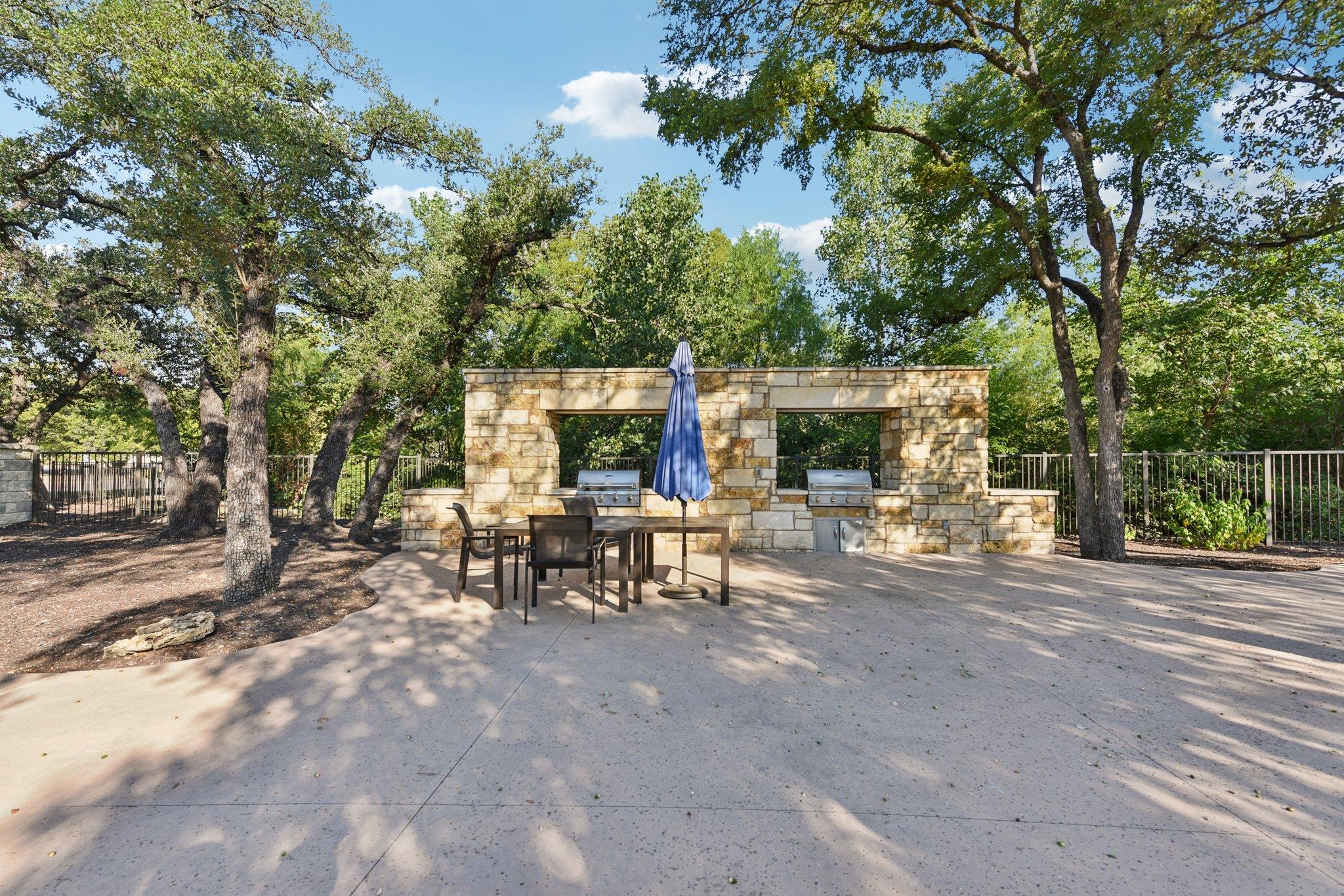 13805 Wiregrass WAY