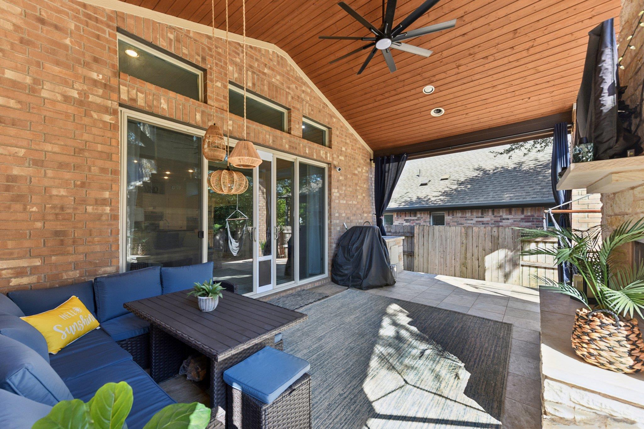 13805 Wiregrass WAY