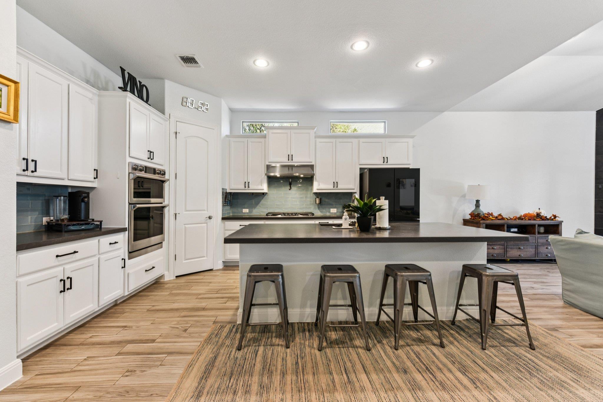13805 Wiregrass WAY