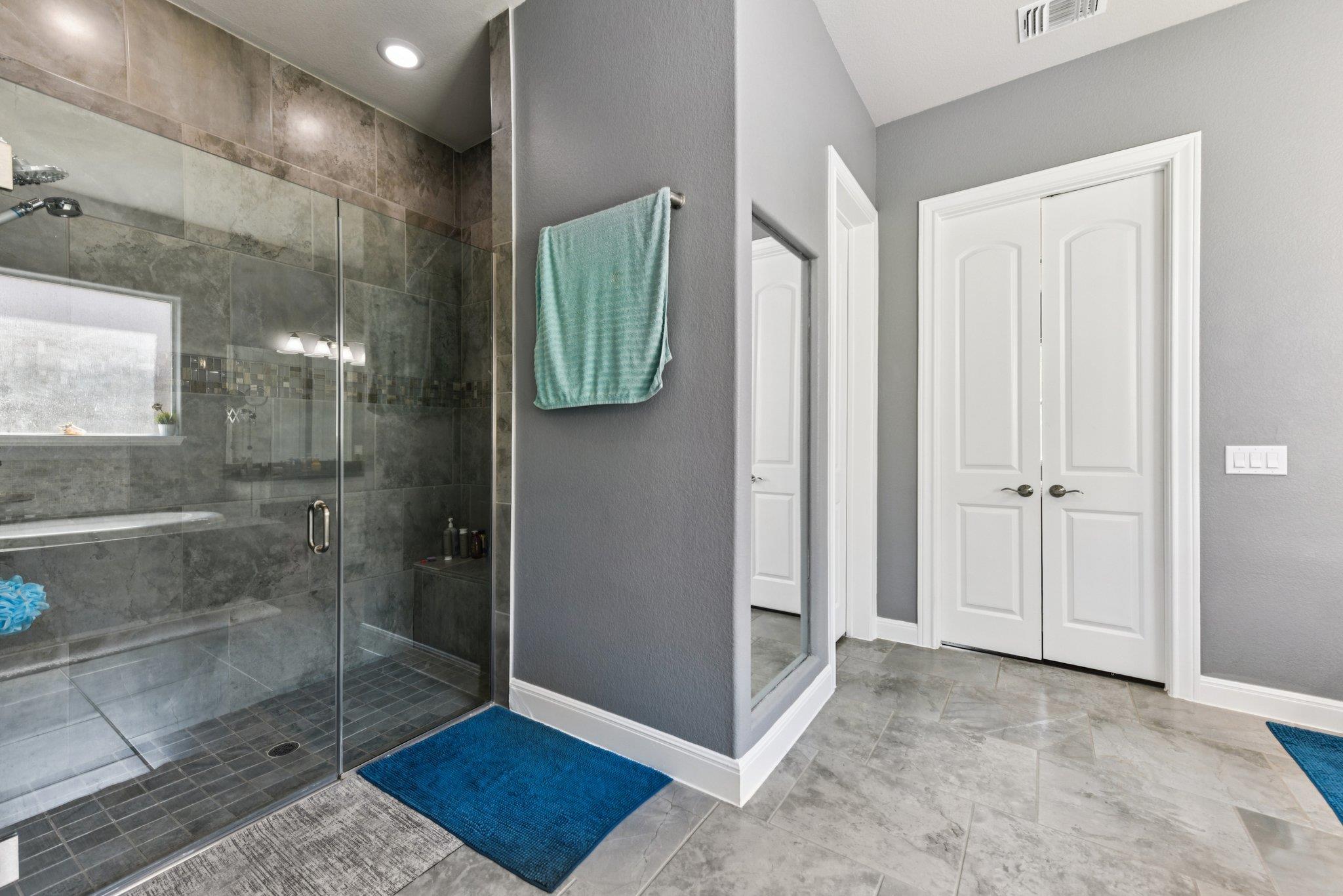 13805 Wiregrass WAY