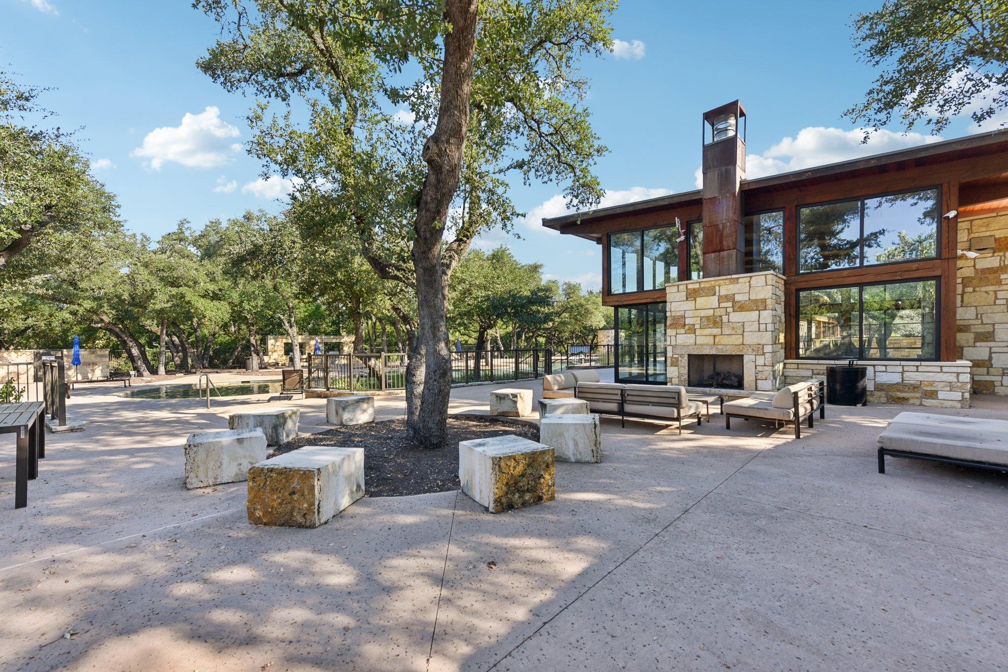 13805 Wiregrass WAY