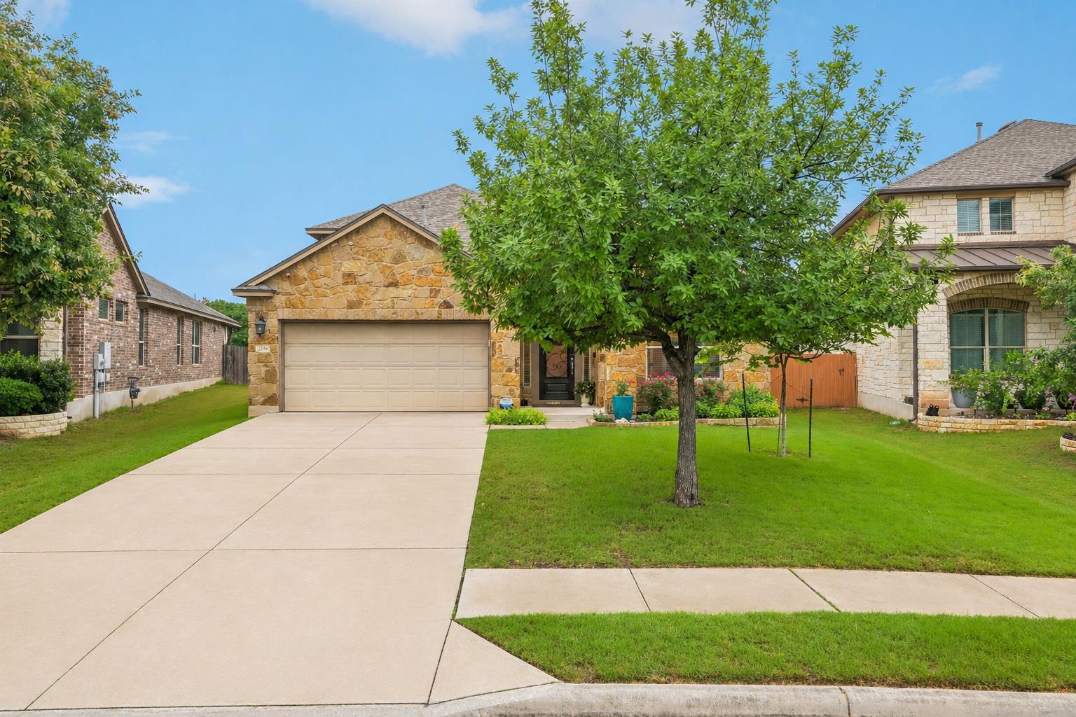 2336 Lyla LN
