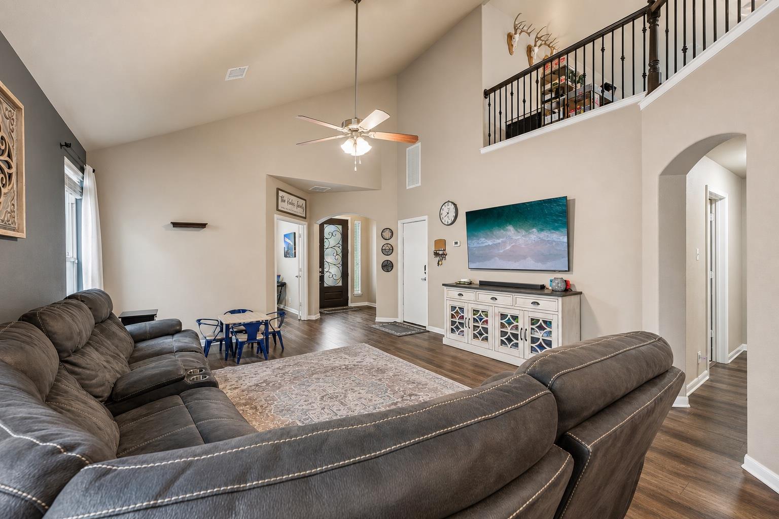 2336 Lyla LN
