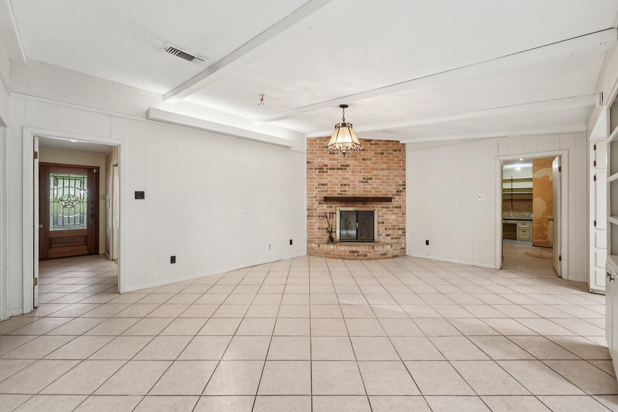 11605 Eubank DR