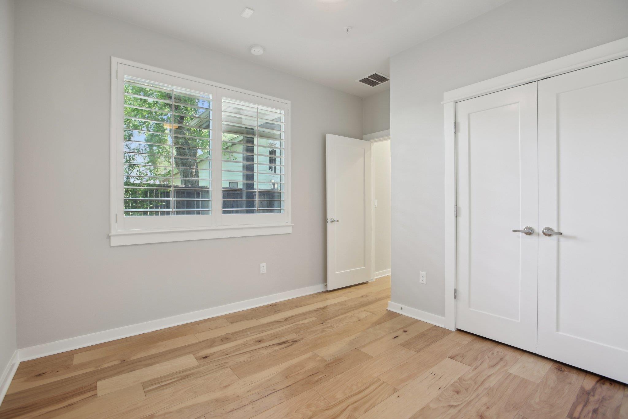 4008 Valley View RD # A