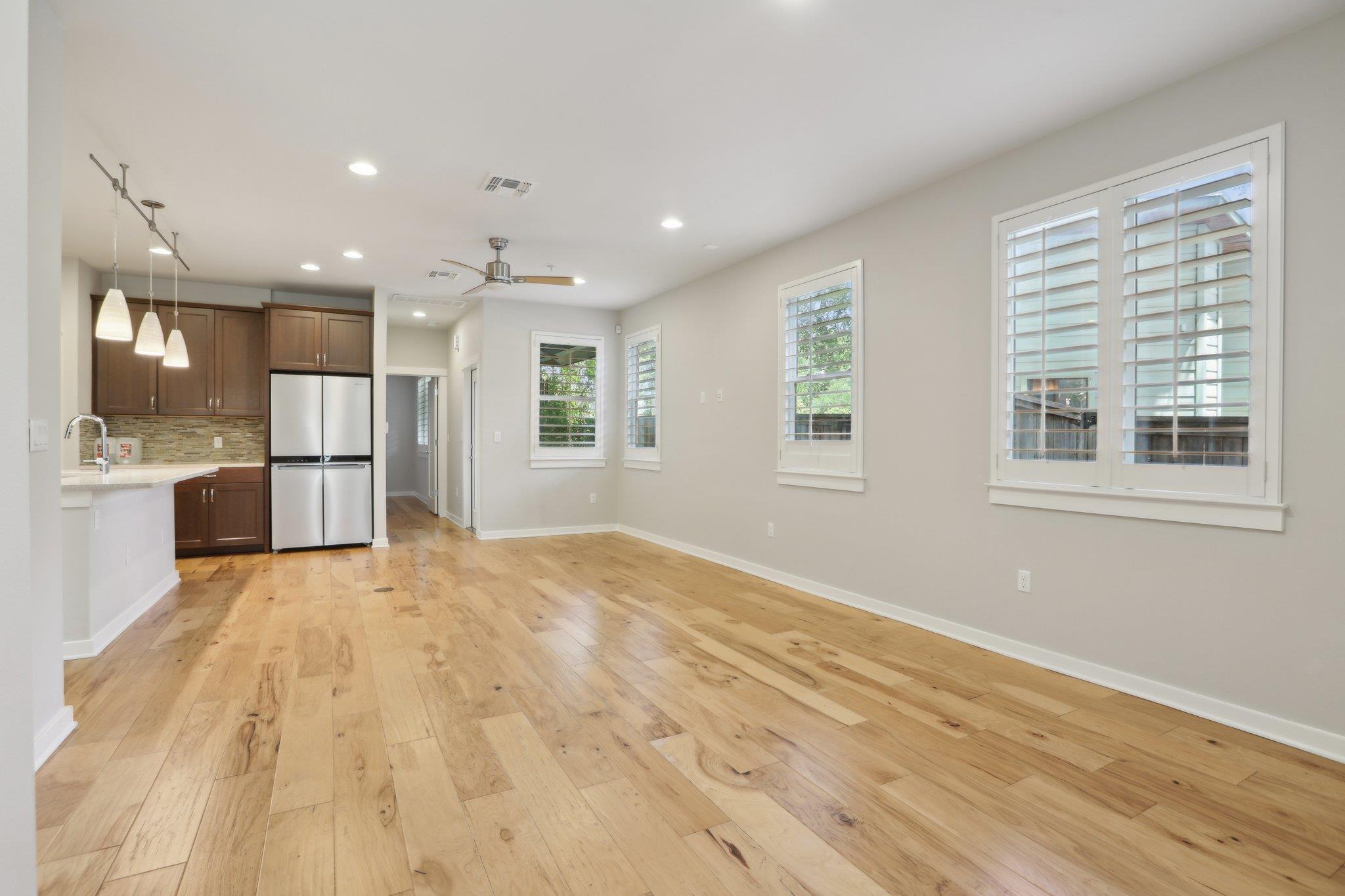 4008 Valley View RD # A