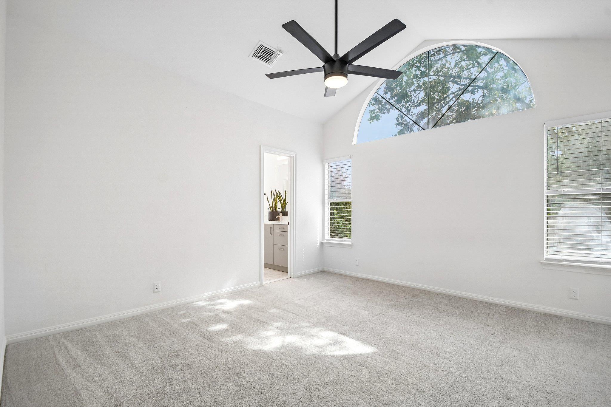 6207 John Chisum LN