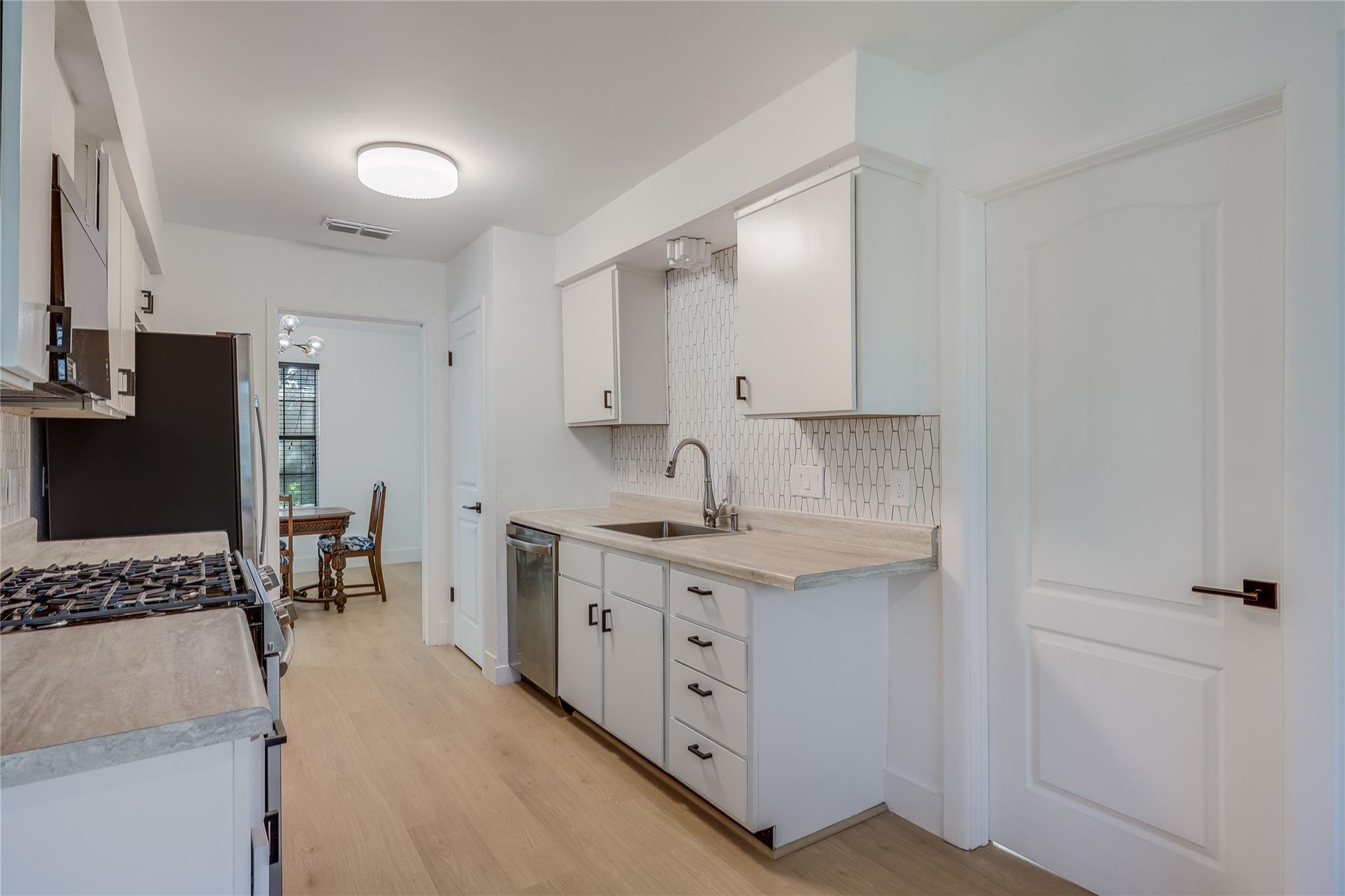 2803 Leeds CV