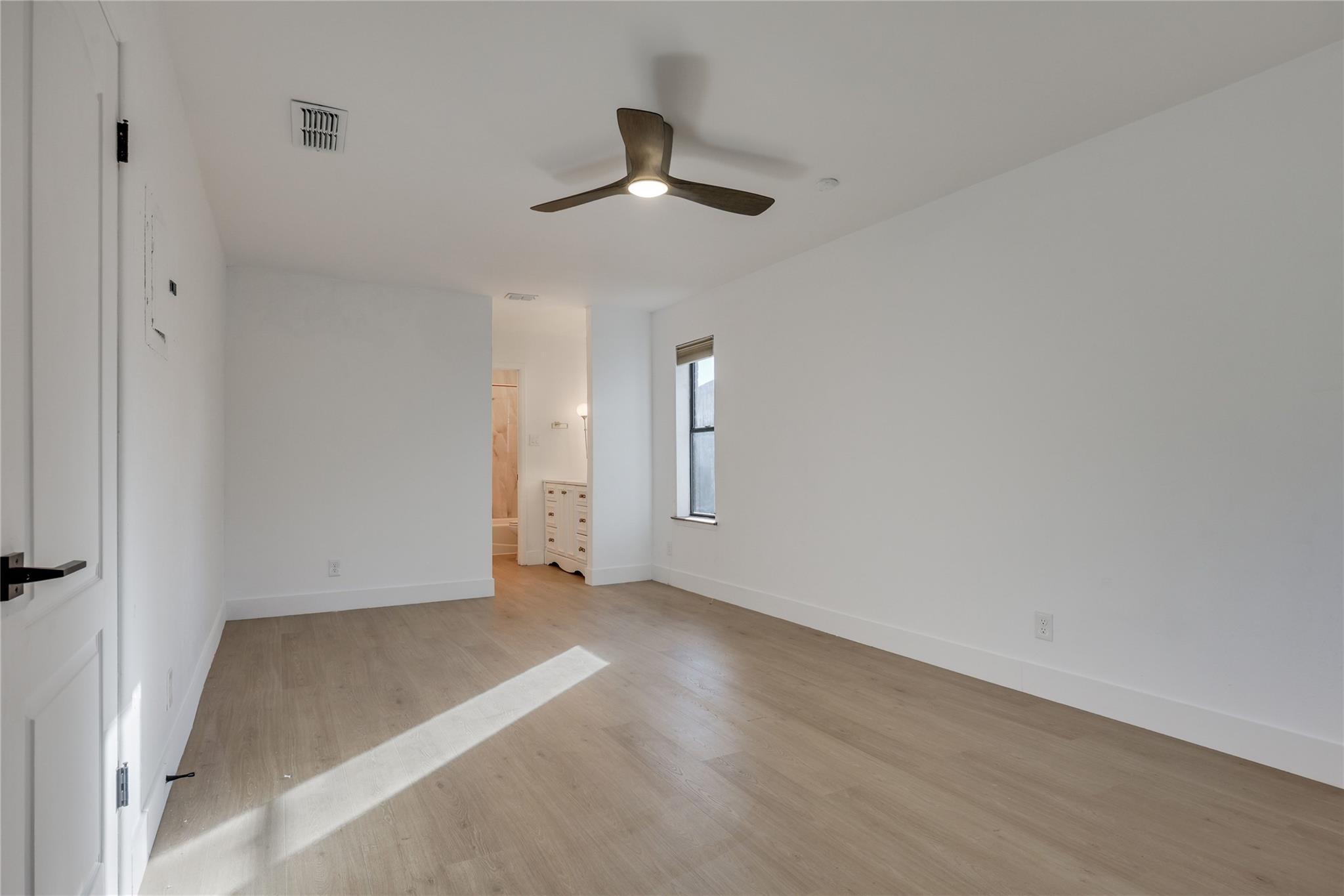 2803 Leeds CV