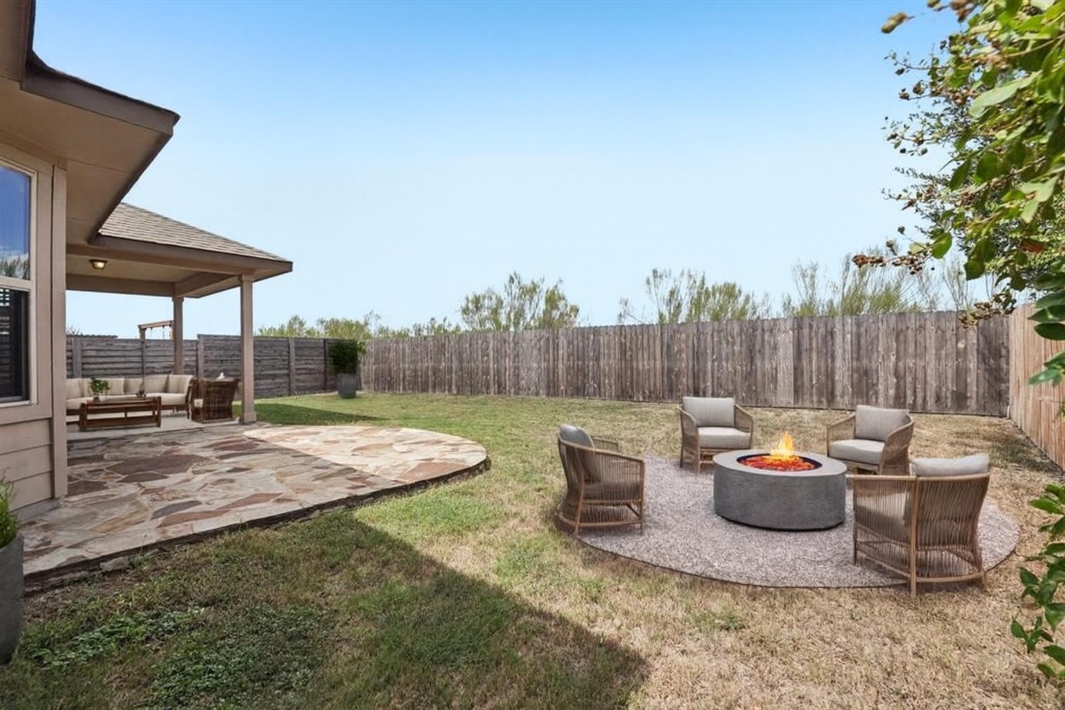 300 Wincliff DR