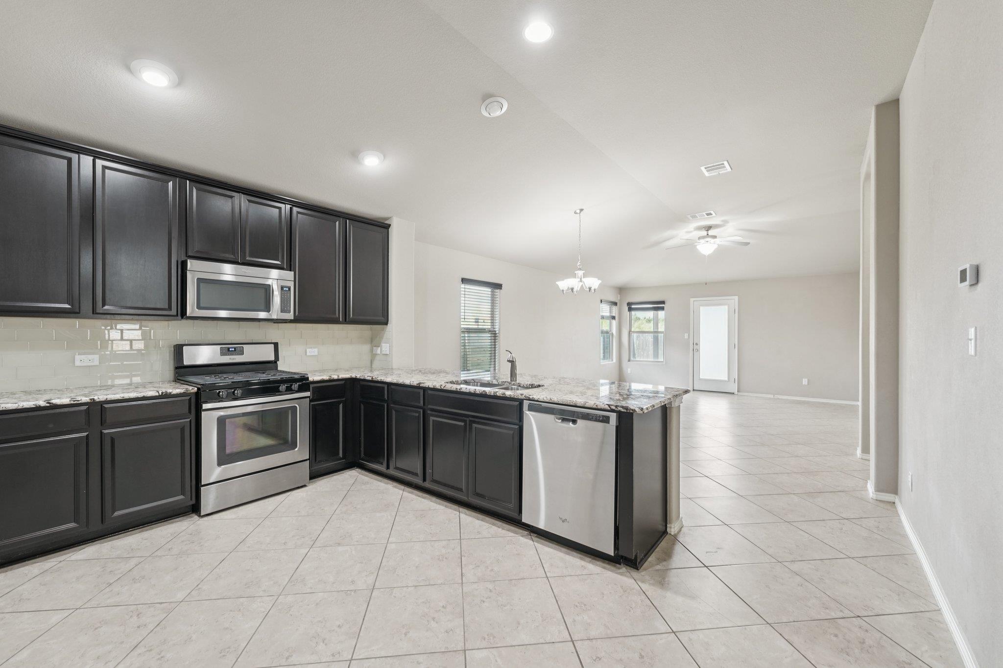 300 Wincliff DR