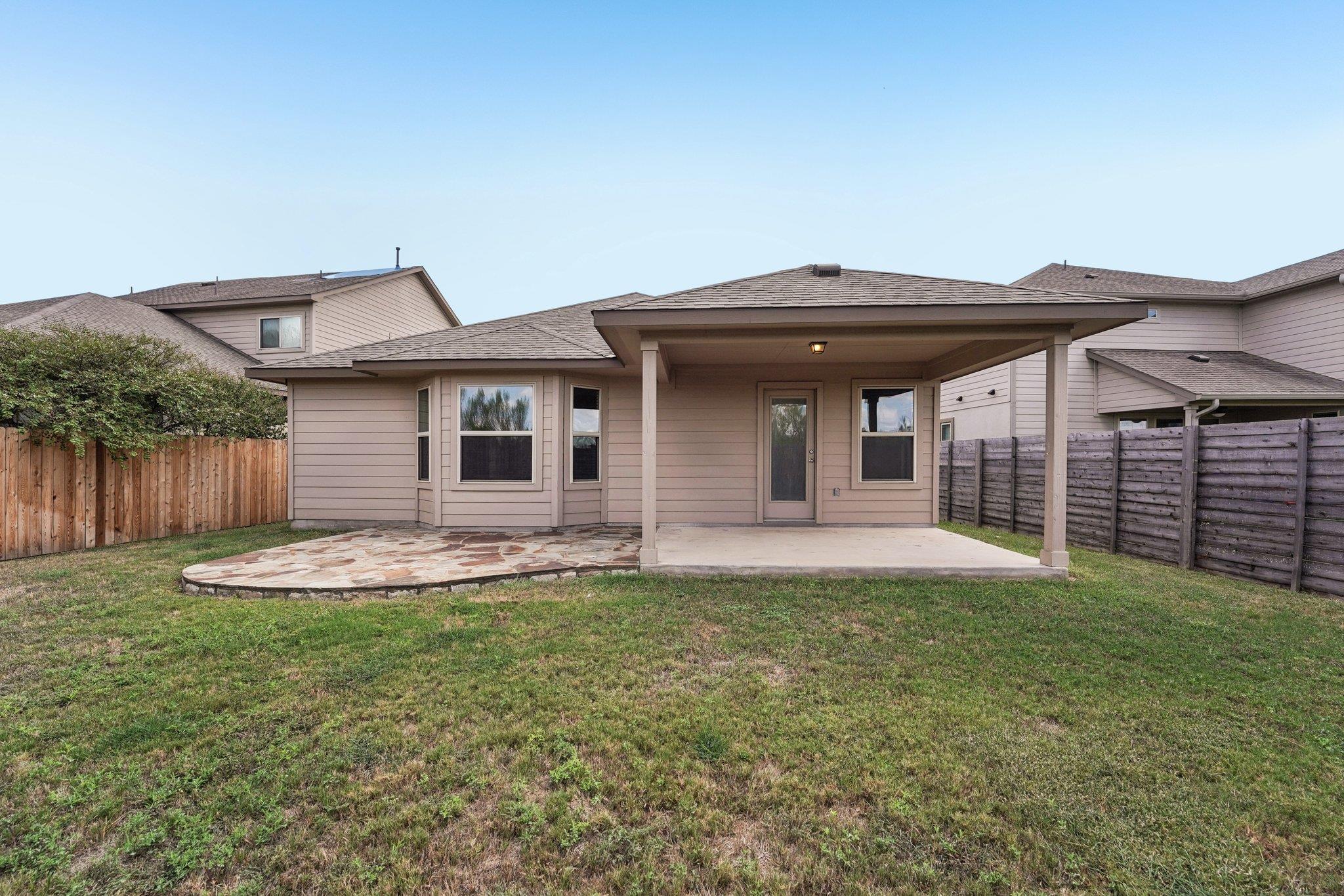 300 Wincliff DR