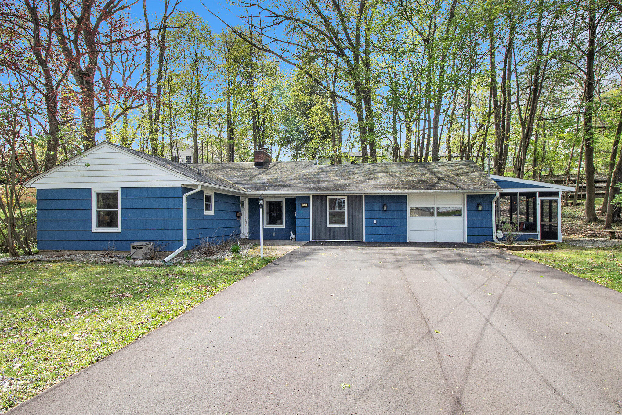 2515 Kensington Drive