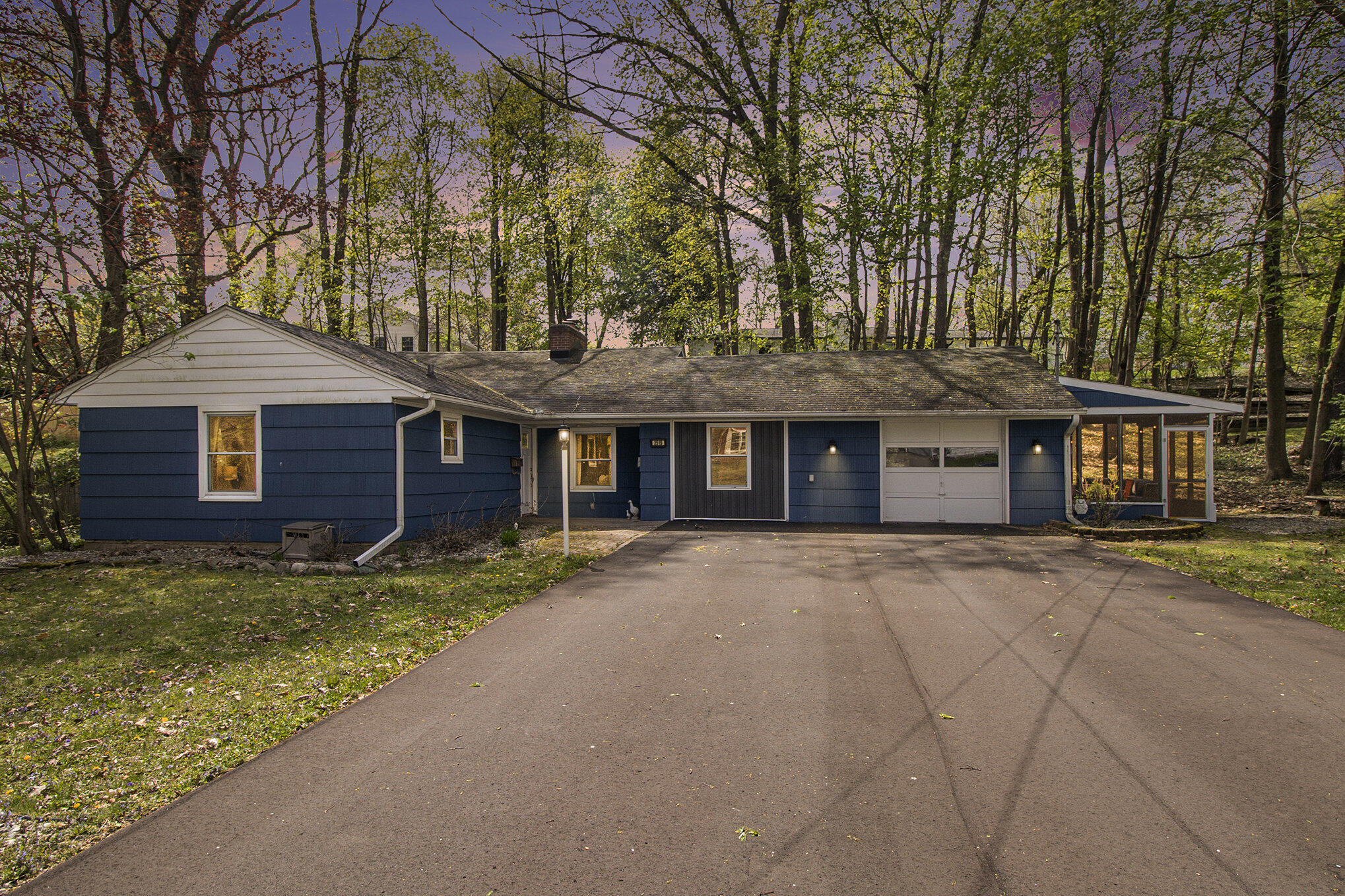 2515 Kensington Drive