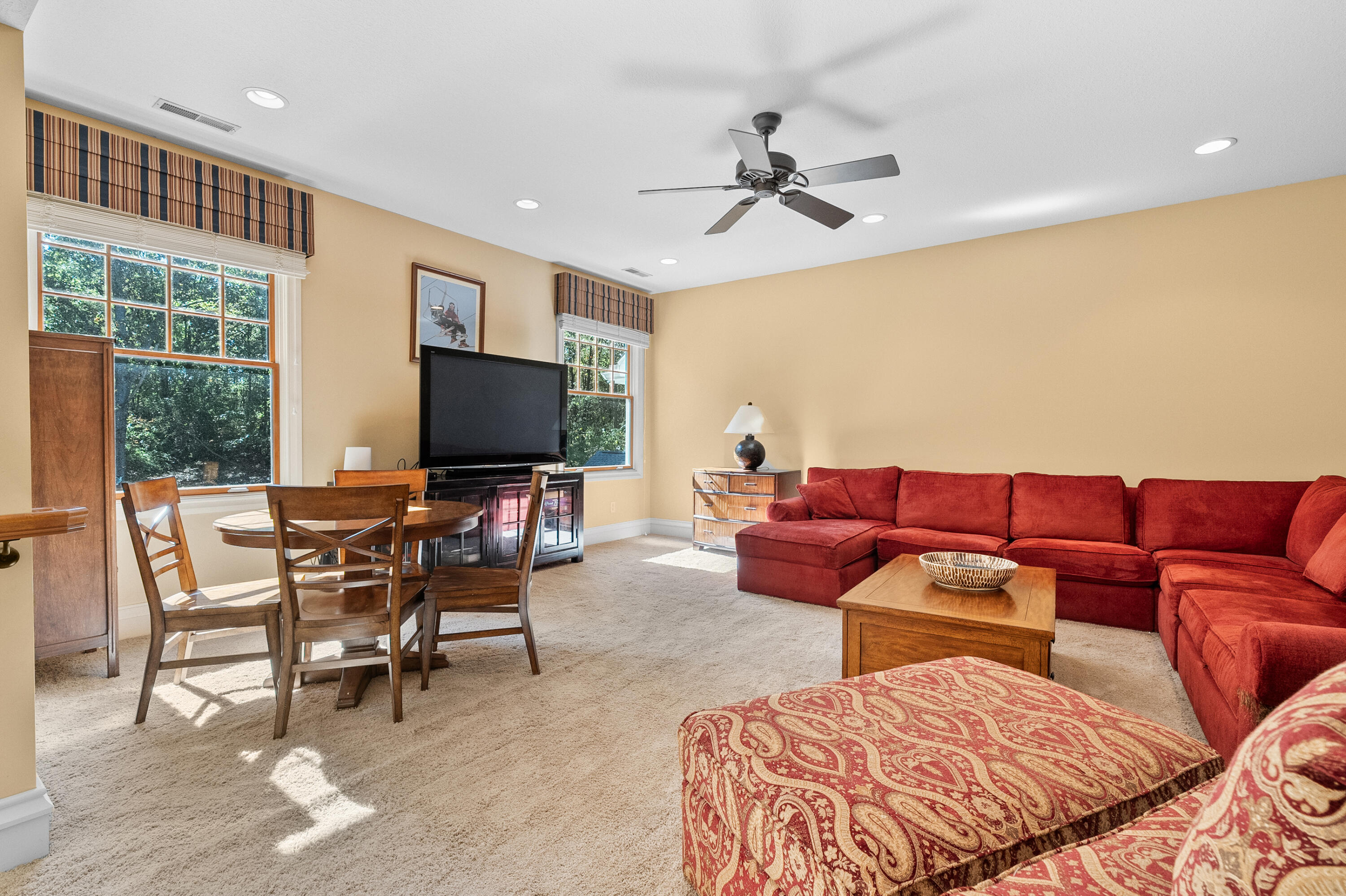 9353 El Dorado Avenue