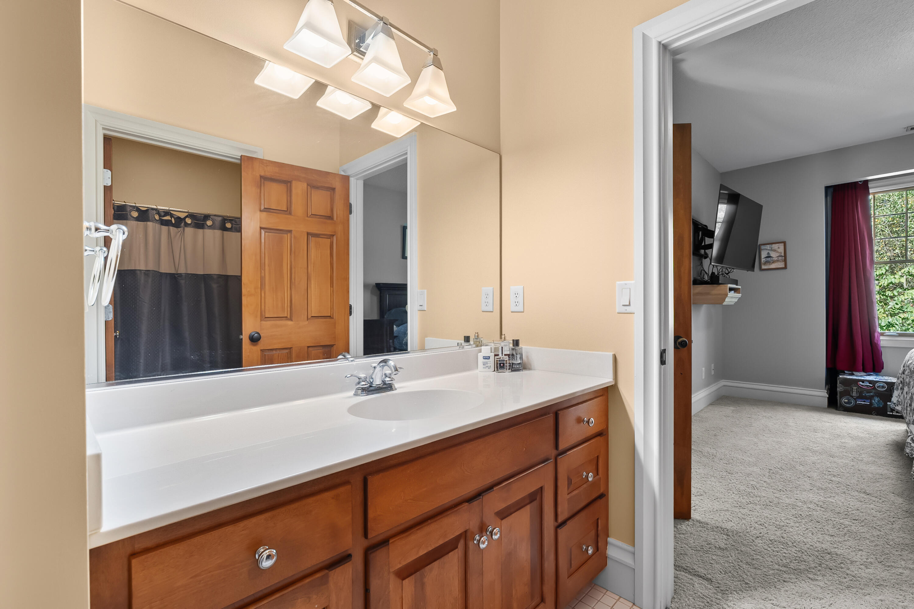 9353 El Dorado Avenue