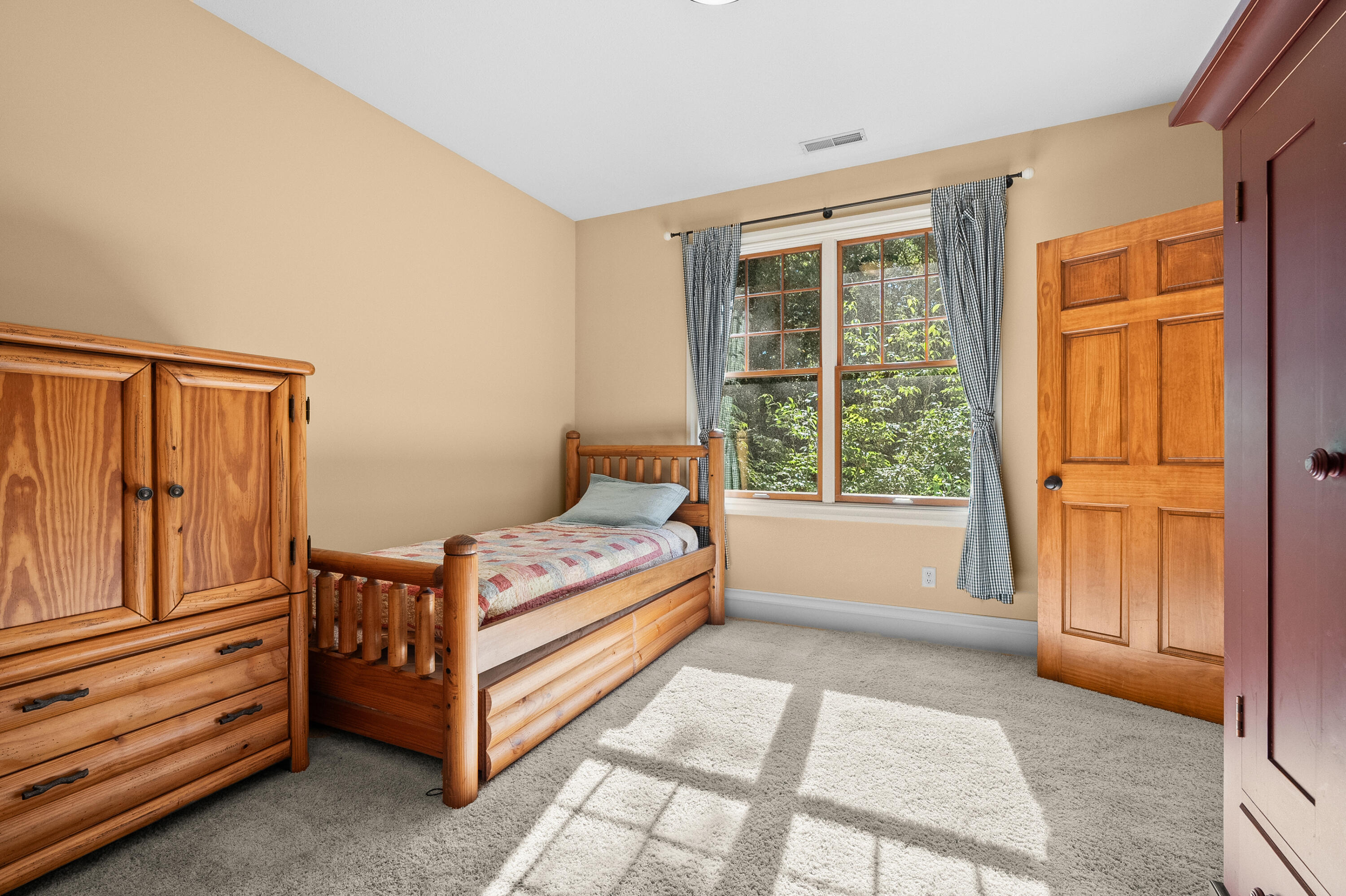 9353 El Dorado Avenue