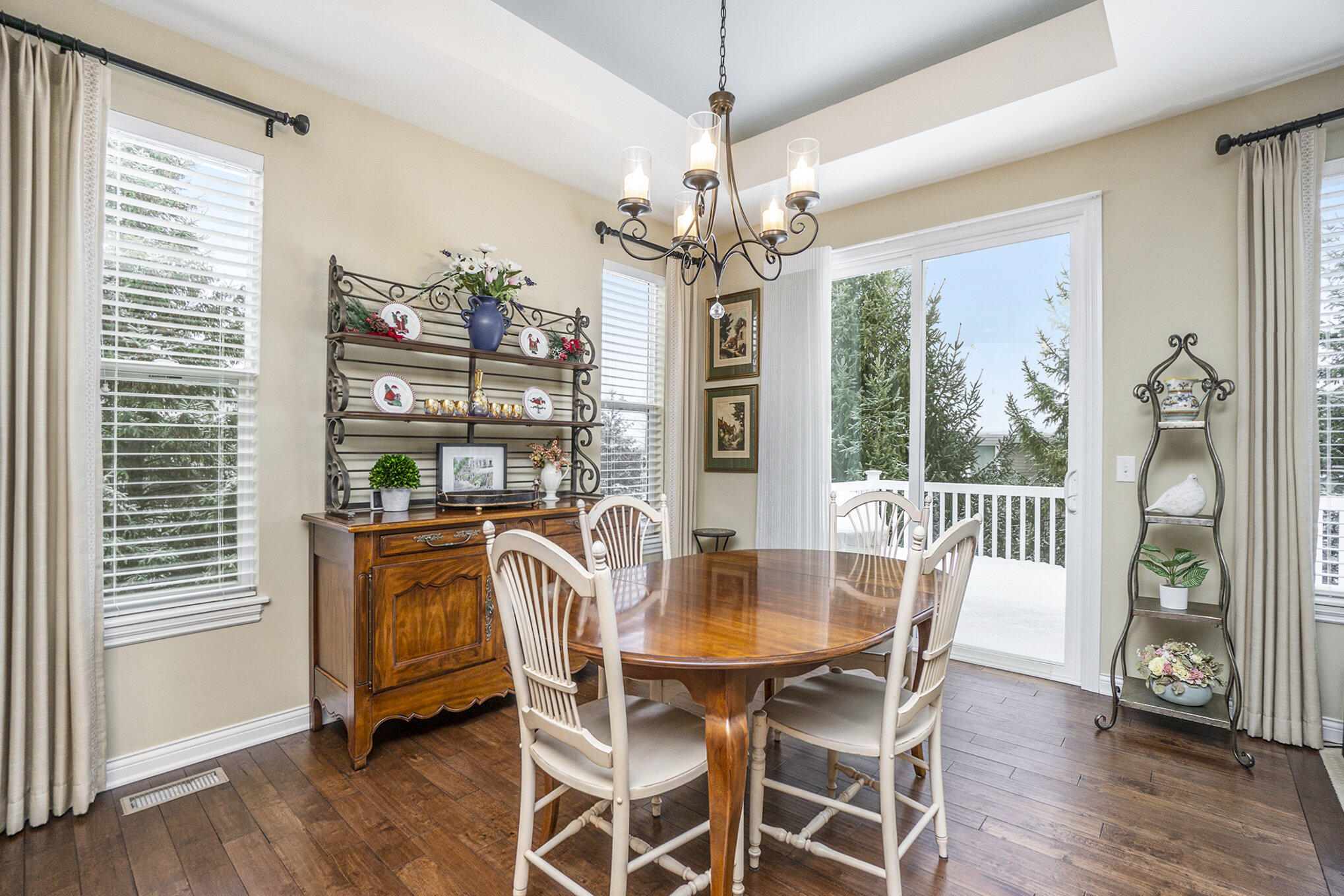 2376 Tangley Oak Court