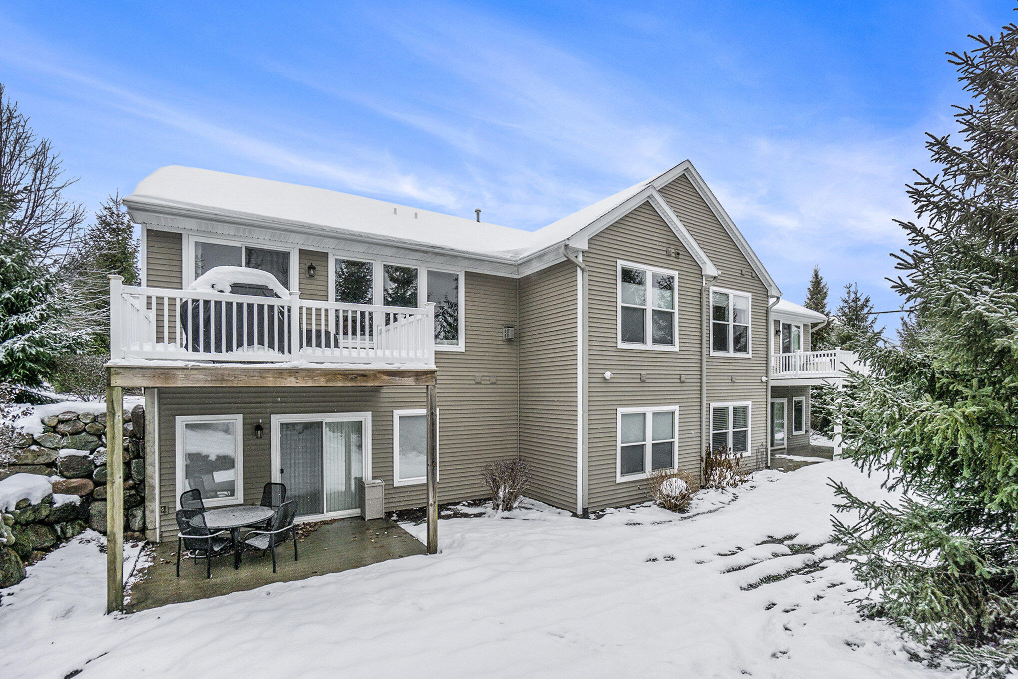 2376 Tangley Oak Court