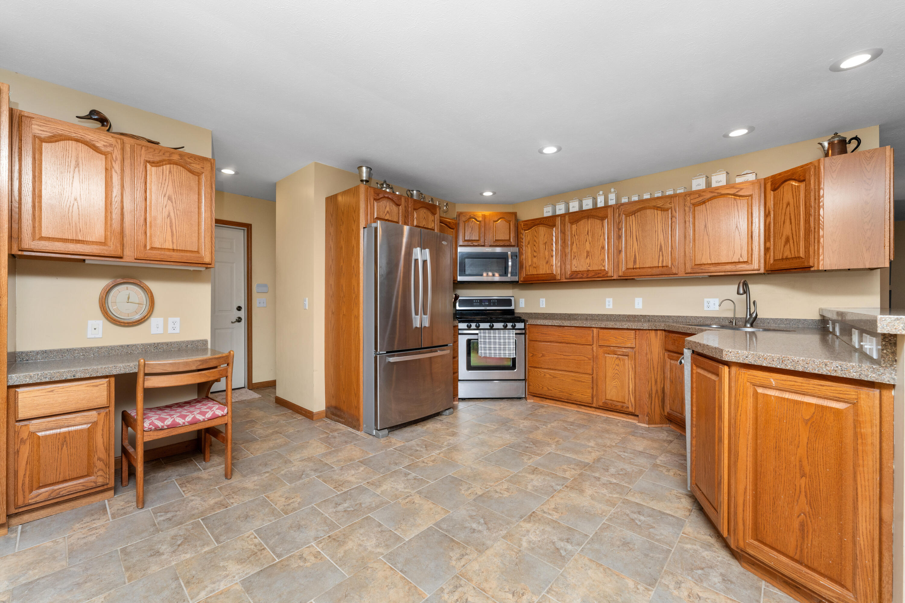 2520 Highpointe Drive