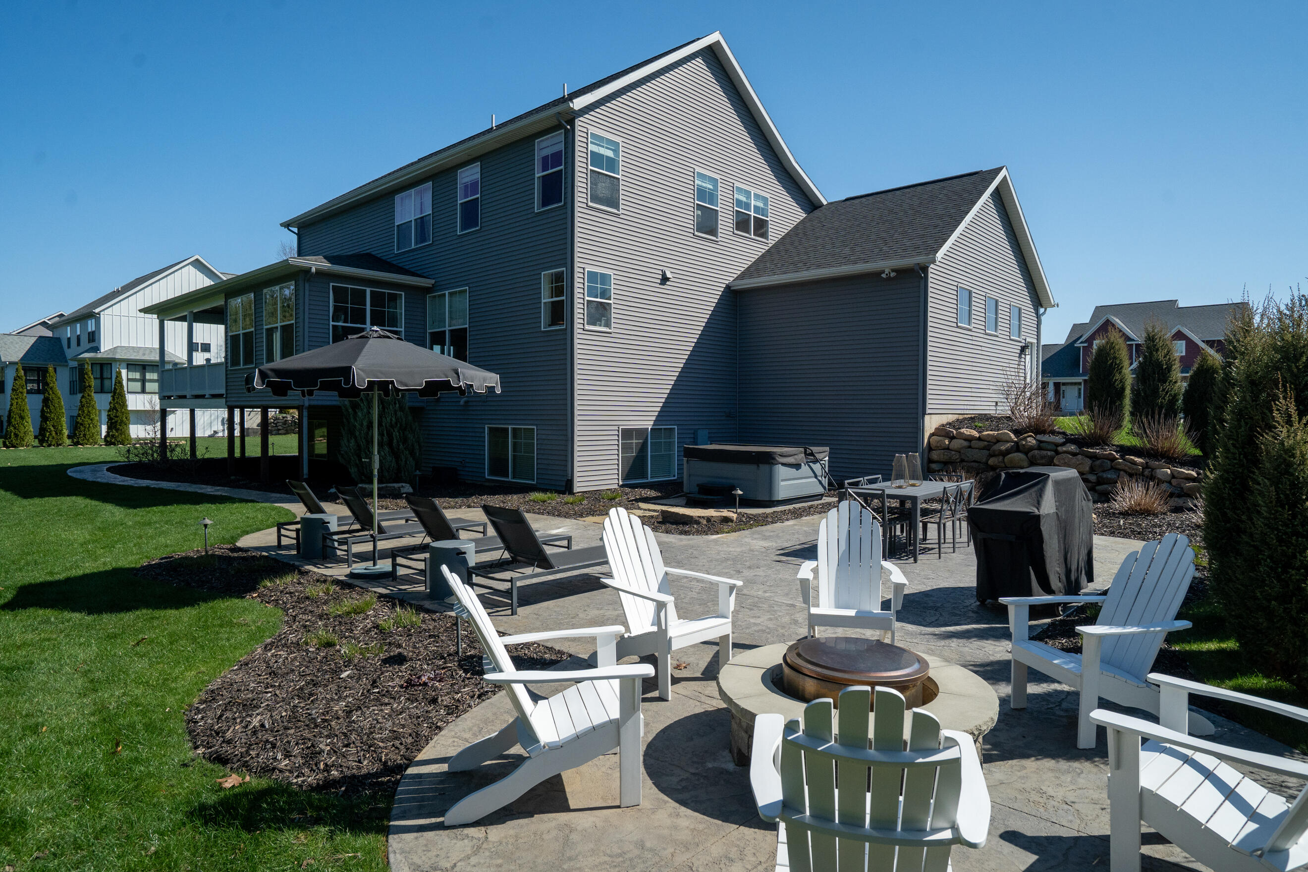 7856 Drake Ridge