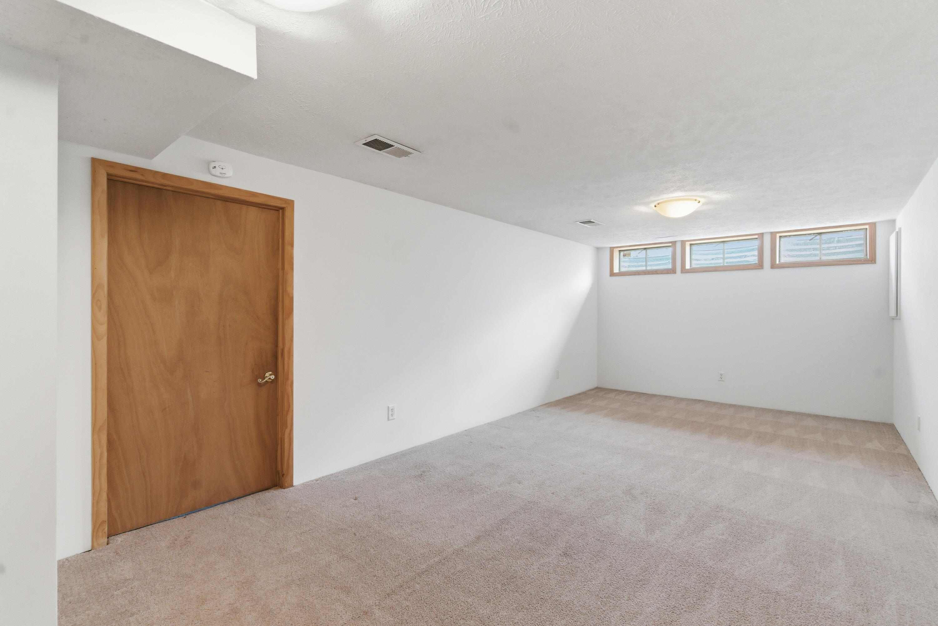943 Boswell Lane