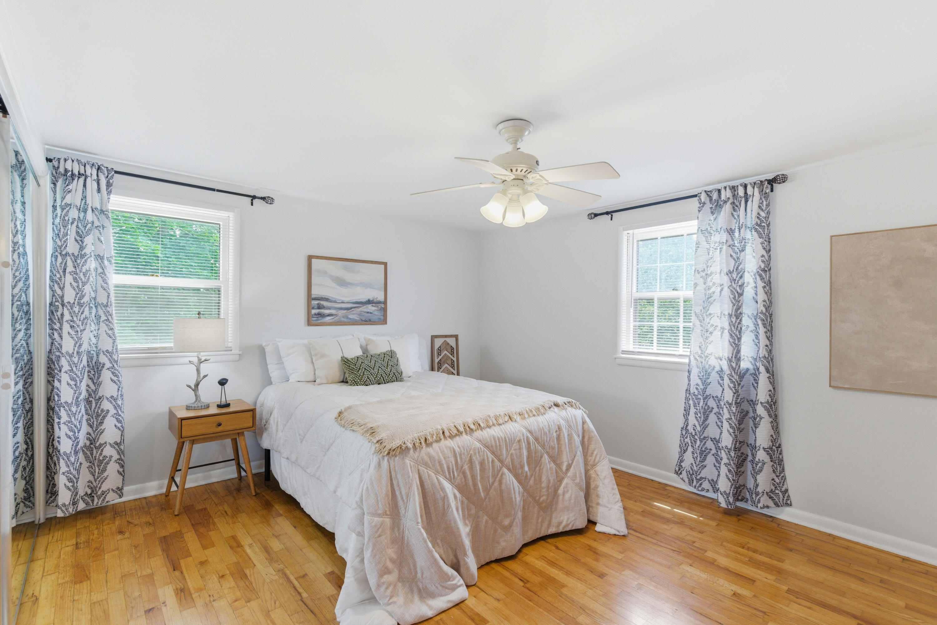 943 Boswell Lane