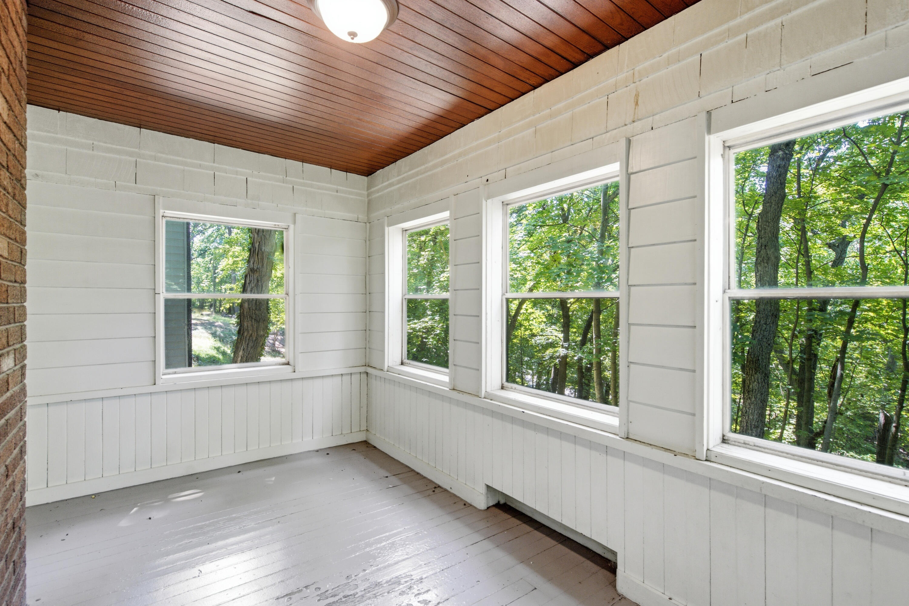 2125 Ridge Road