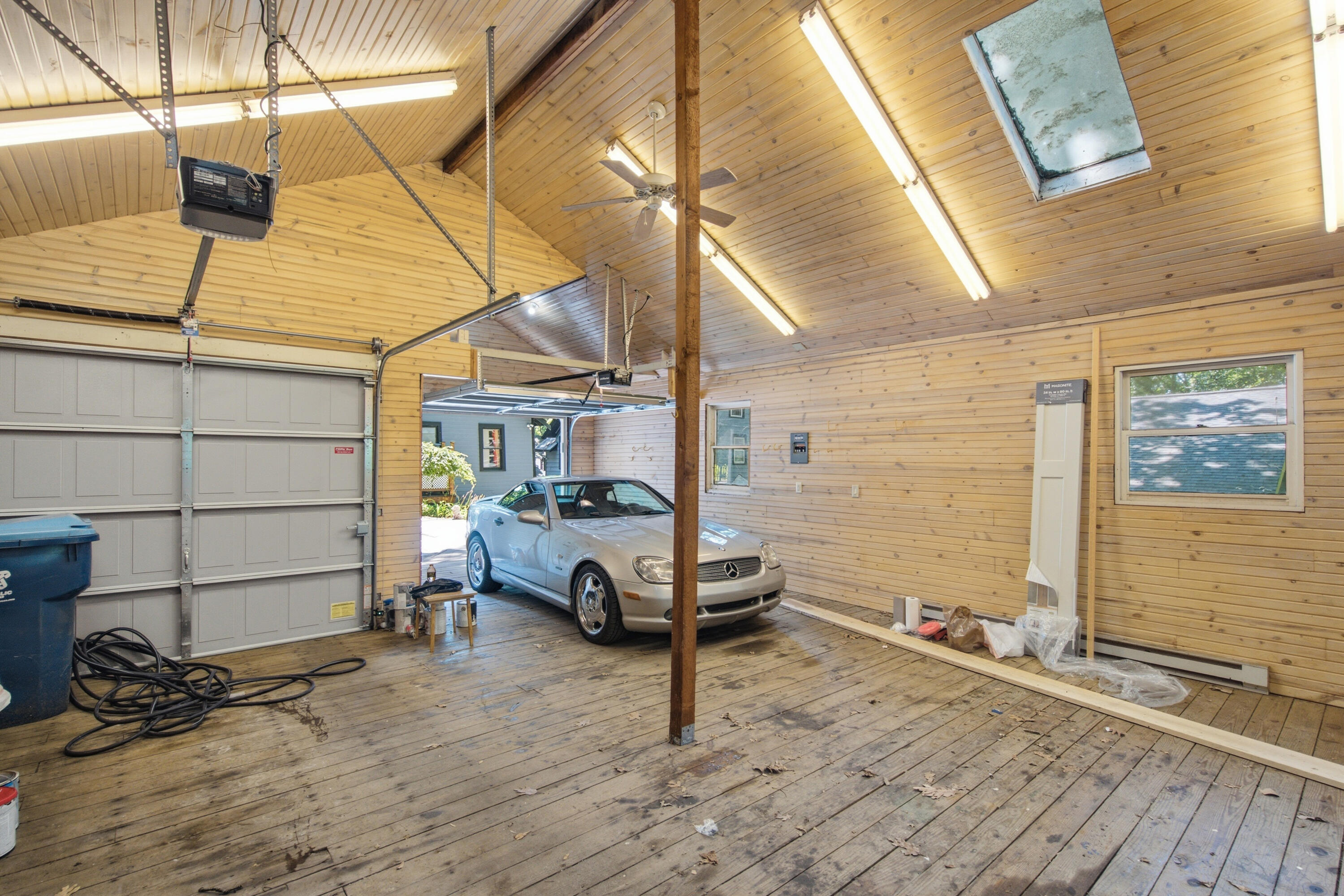 2125 Ridge Road