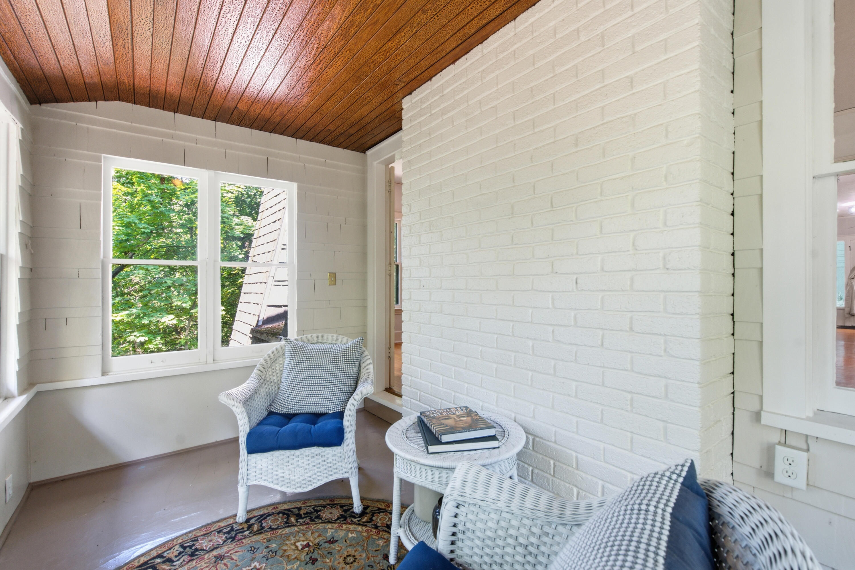 2125 Ridge Road
