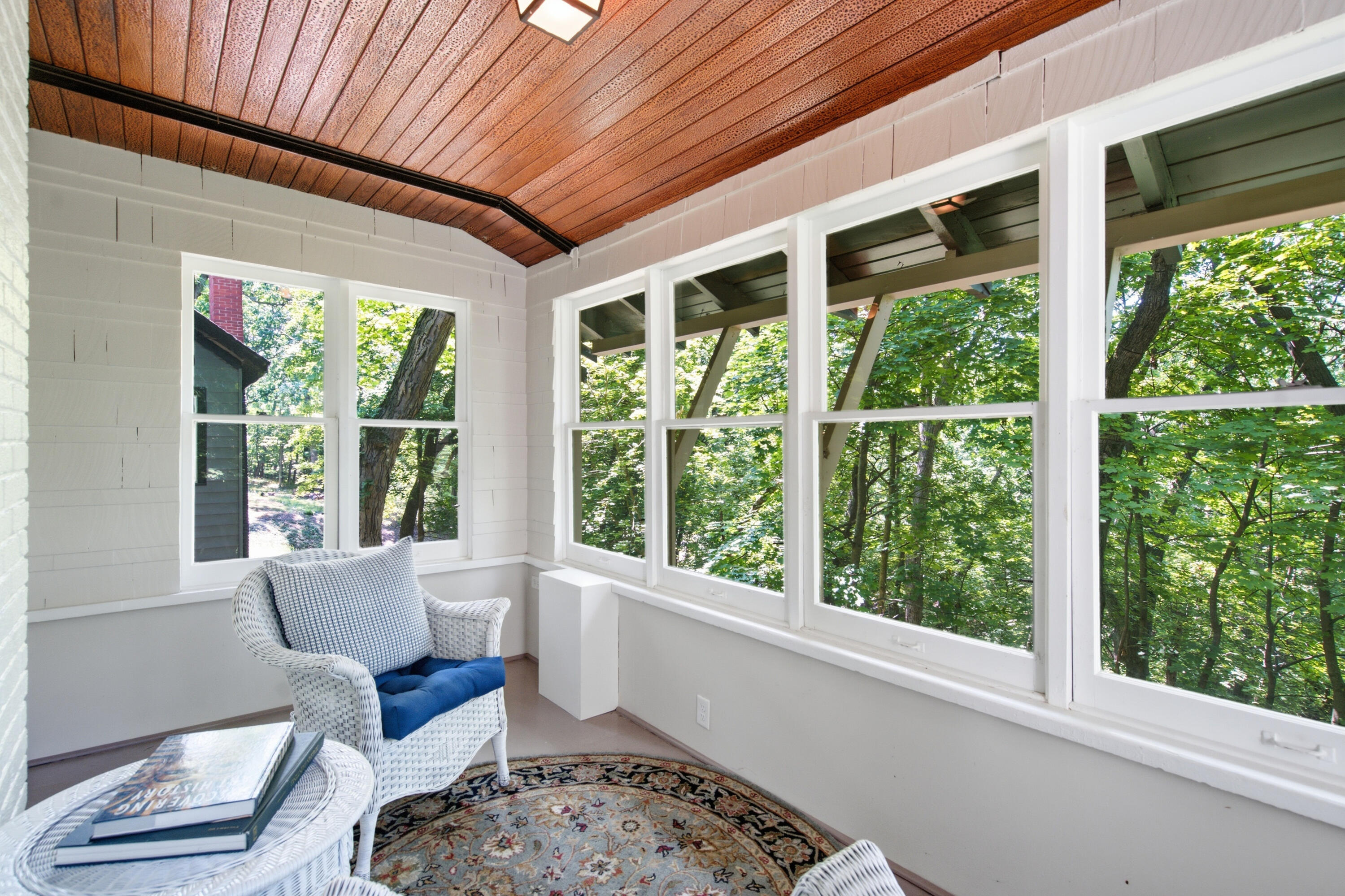 2125 Ridge Road