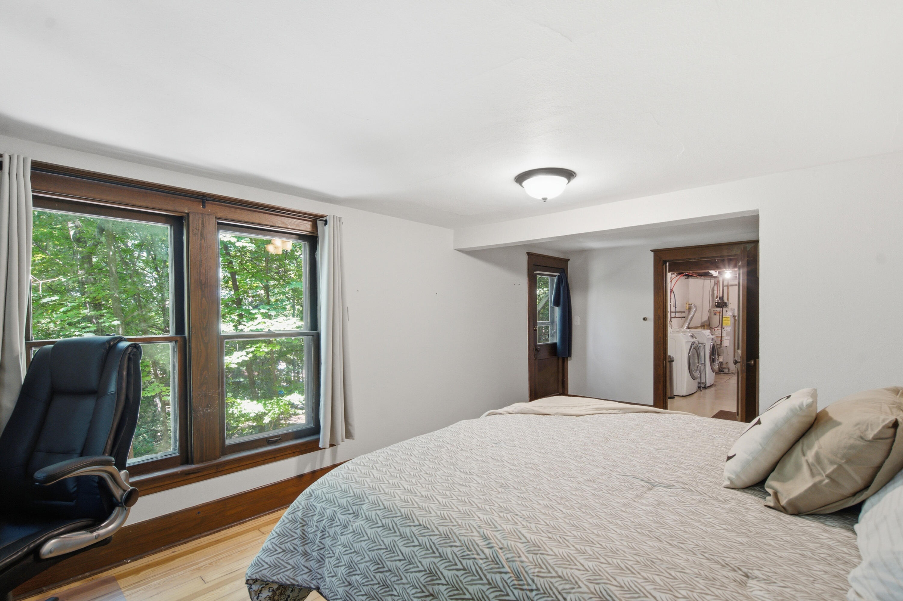 2125 Ridge Road