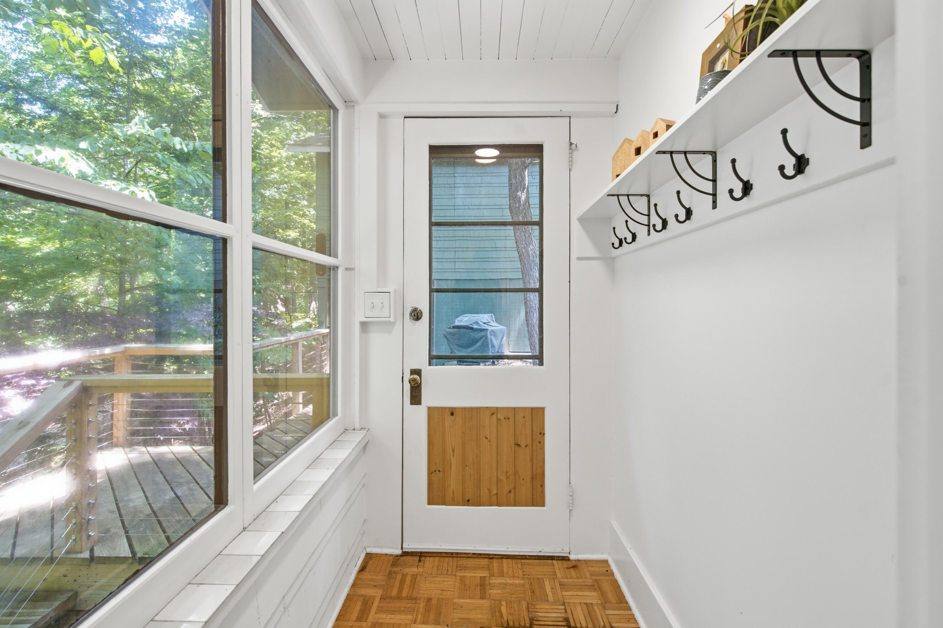 2125 Ridge Road