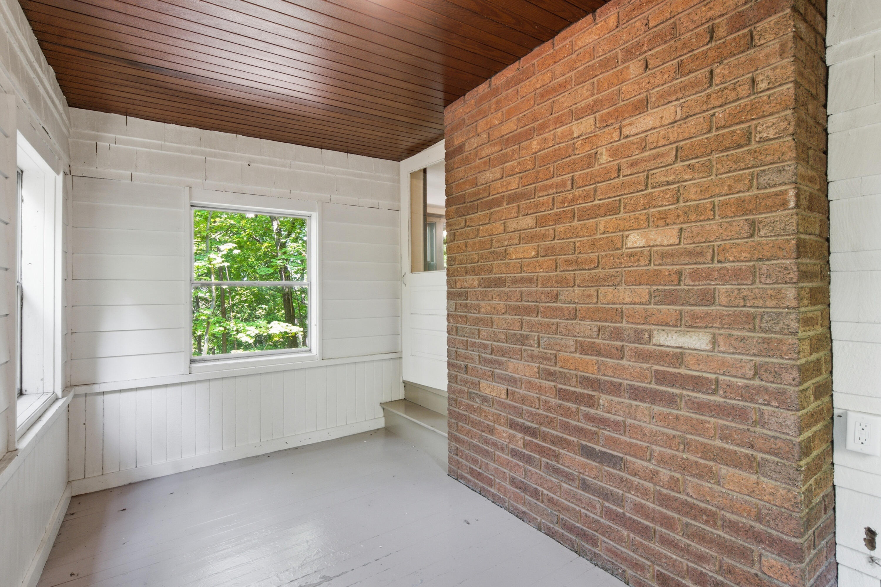 2125 Ridge Road