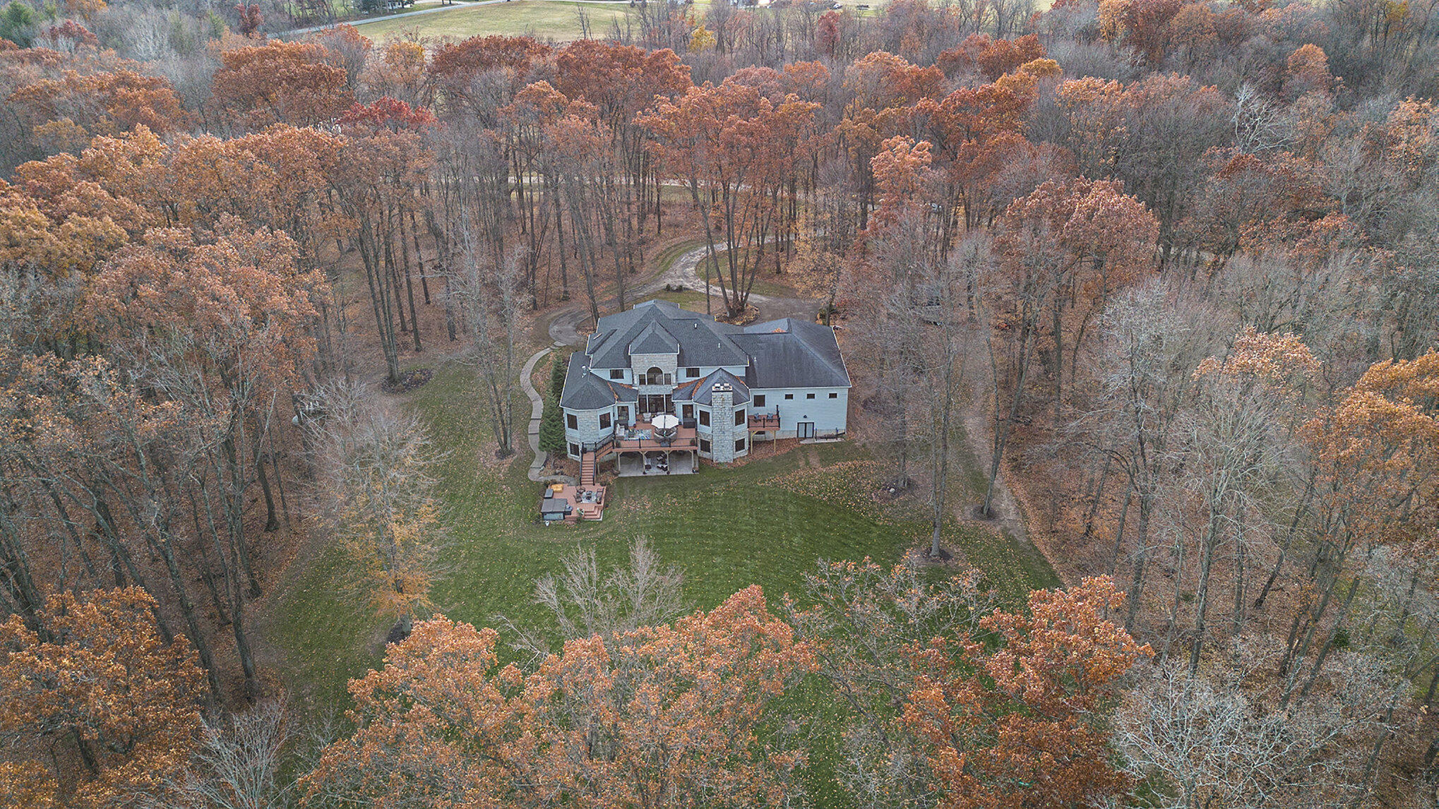 554 Bailey Lake Drive NE