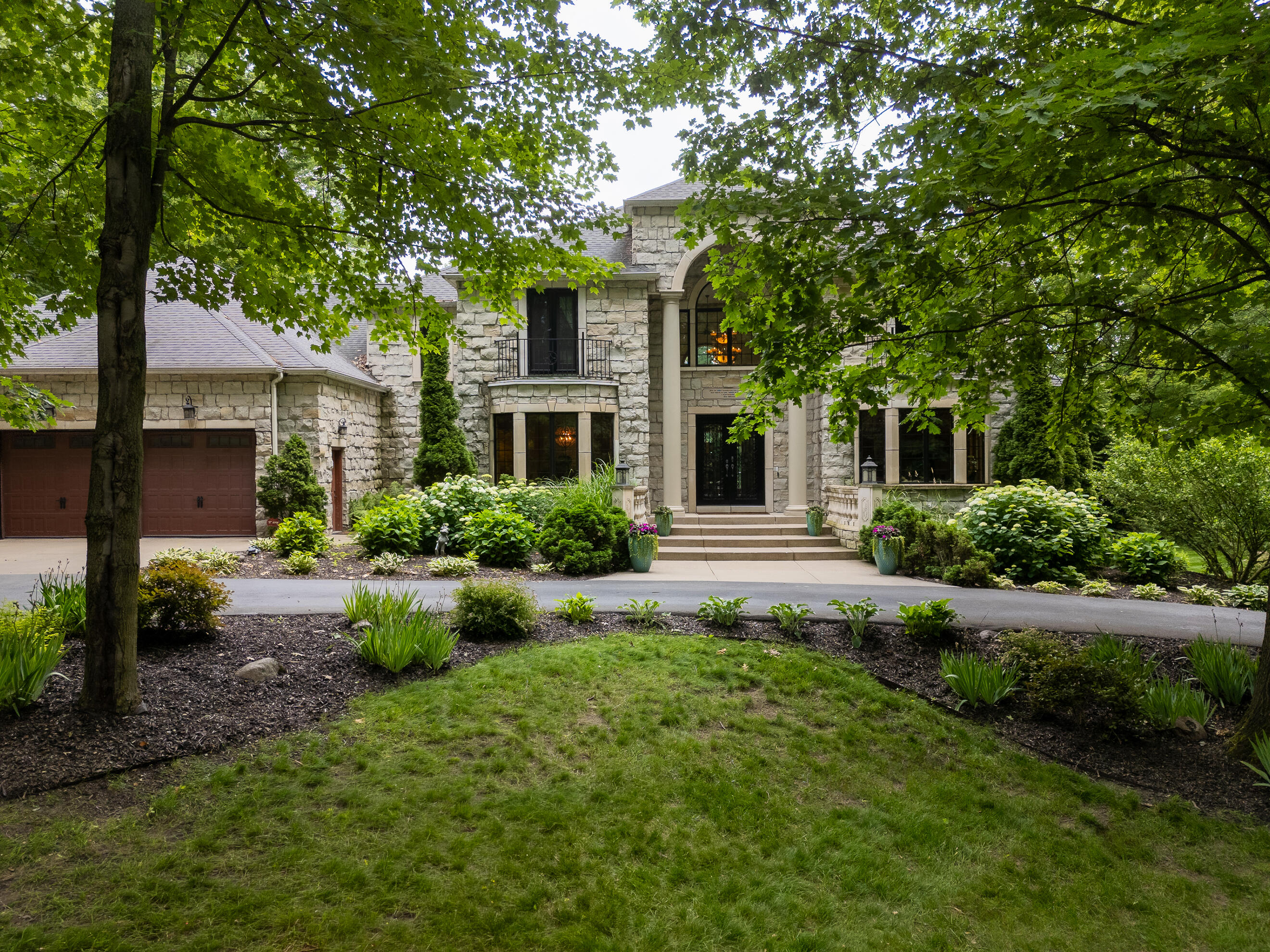 554 Bailey Lake Drive NE